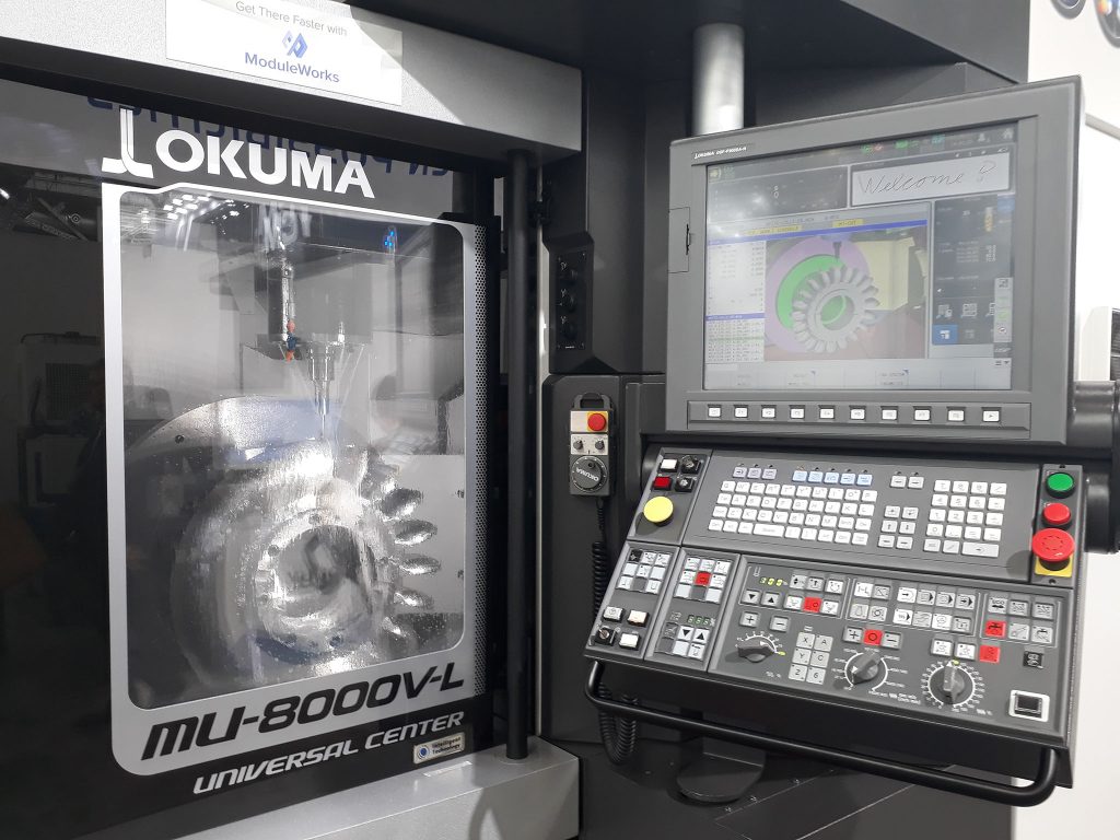 mașini unelte cu comandă numerică în 5 axe - Okuma